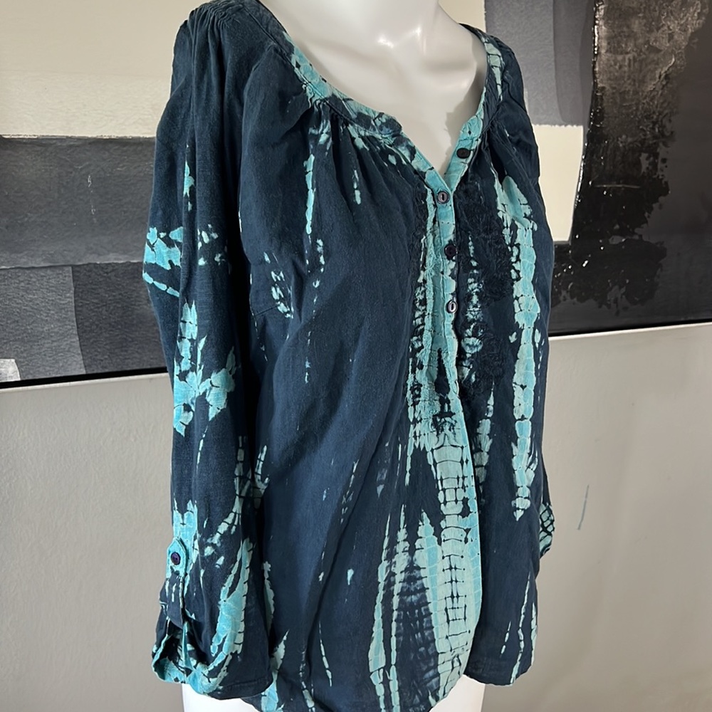 Size Small Top - image 2